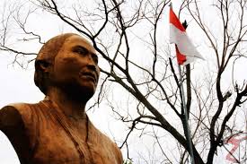 Monumen Maria Walanda Maramis
